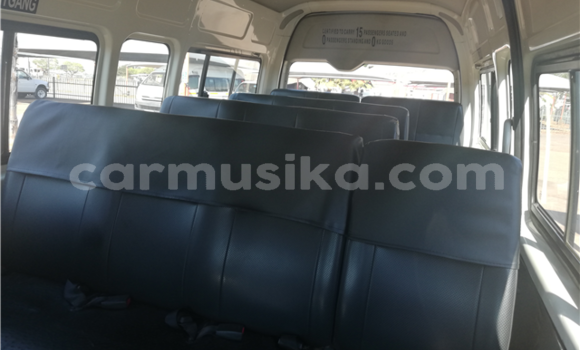 Tenga Tsaru Toyota Pickup Chena Mota in Beitbridge in Matabeleland South Tenga Tsaru Toyota Pickup Chena Mota in Beitbridge in Matabeleland South