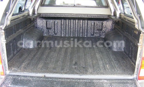 Acheter Occasion Voiture Toyota Hilux Gris à Beitbridge, Matabeleland South Acheter Occasion Voiture Toyota Hilux Gris à Beitbridge, Matabeleland South