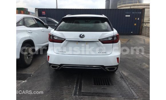 Acheter Import Voiture Lexus RX 300 Blanc à Import - Dubai, Harare Acheter Import Voiture Lexus RX 300 Blanc à Import - Dubai, Harare