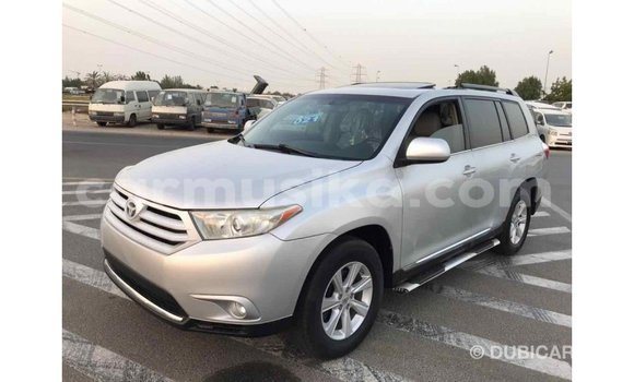 Tenga Imported Toyota Highlander Zvimwe Mota in Import - Dubai in Harare Tenga Imported Toyota Highlander Zvimwe Mota in Import - Dubai in Harare
