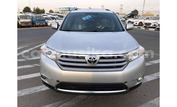 Tenga Imported Toyota Highlander Zvimwe Mota in Import - Dubai in Harare Tenga Imported Toyota Highlander Zvimwe Mota in Import - Dubai in Harare