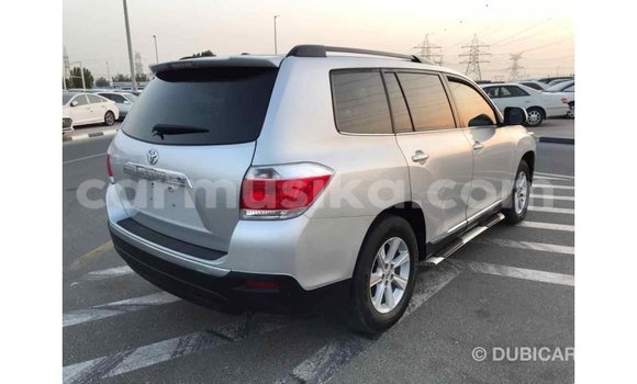 Tenga Imported Toyota Highlander Zvimwe Mota in Import - Dubai in Harare Tenga Imported Toyota Highlander Zvimwe Mota in Import - Dubai in Harare