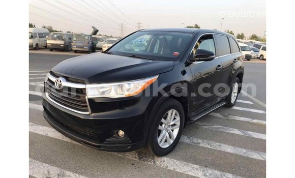 Tenga Imported Toyota Highlander Nhema Mota in Import - Dubai in Harare Tenga Imported Toyota Highlander Nhema Mota in Import - Dubai in Harare