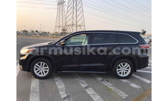 Tenga Imported Toyota Highlander Nhema Mota in Import - Dubai in Harare Tenga Imported Toyota Highlander Nhema Mota in Import - Dubai in Harare