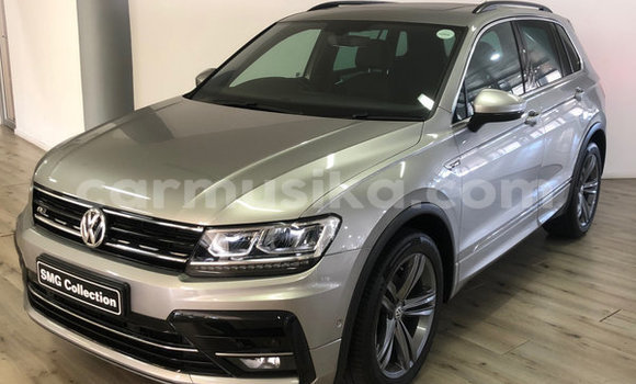 Buy Used Volkswagen Tiguan Silver Car in Beitbridge in Matabeleland South Buy Used Volkswagen Tiguan Silver Car in Beitbridge in Matabeleland South