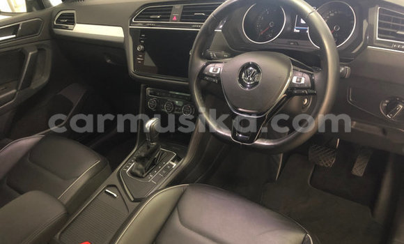 Buy Used Volkswagen Tiguan Silver Car in Beitbridge in Matabeleland South Buy Used Volkswagen Tiguan Silver Car in Beitbridge in Matabeleland South