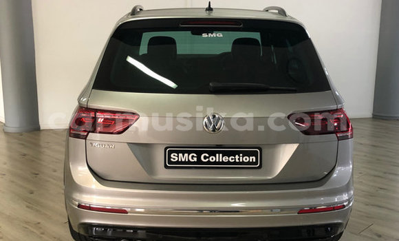 Buy Used Volkswagen Tiguan Silver Car in Beitbridge in Matabeleland South Buy Used Volkswagen Tiguan Silver Car in Beitbridge in Matabeleland South