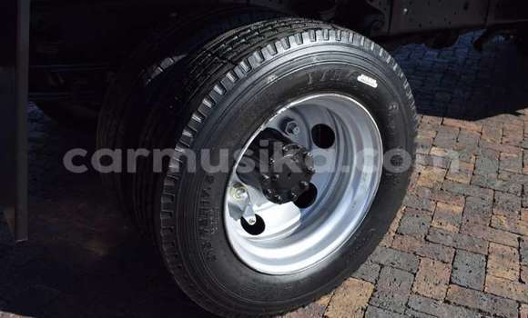 Buy Used Hino 300 White Truck in Harare in Harare Buy Used Hino 300 White Truck in Harare in Harare