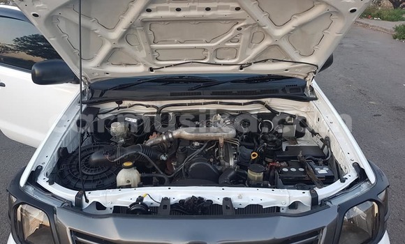 Tenga Tsaru Toyota Hilux Chena Mota in Beitbridge in Matabeleland South Tenga Tsaru Toyota Hilux Chena Mota in Beitbridge in Matabeleland South