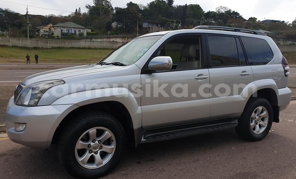 Tenga Tsaru Toyota Land Cruiser Sirivha Mota in Beitbridge in Matabeleland South Tenga Tsaru Toyota Land Cruiser Sirivha Mota in Beitbridge in Matabeleland South