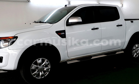 Nunua Ilio tumika Ford Ranger Nyeupe Gari ndani ya Beitbridge nchini Matabeleland Kusini Nunua Ilio tumika Ford Ranger Nyeupe Gari ndani ya Beitbridge nchini Matabeleland Kusini