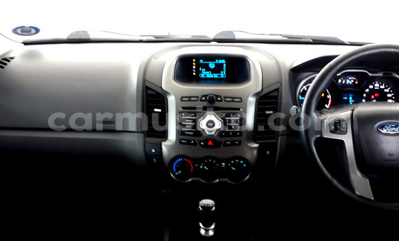 Nunua Ilio tumika Ford Ranger Nyeupe Gari ndani ya Beitbridge nchini Matabeleland Kusini Nunua Ilio tumika Ford Ranger Nyeupe Gari ndani ya Beitbridge nchini Matabeleland Kusini