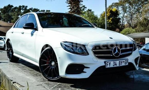 Buy Used Mercedes‒Benz E–Class White Car in Harare in Harare Buy Used Mercedes‒Benz E–Class White Car in Harare in Harare
