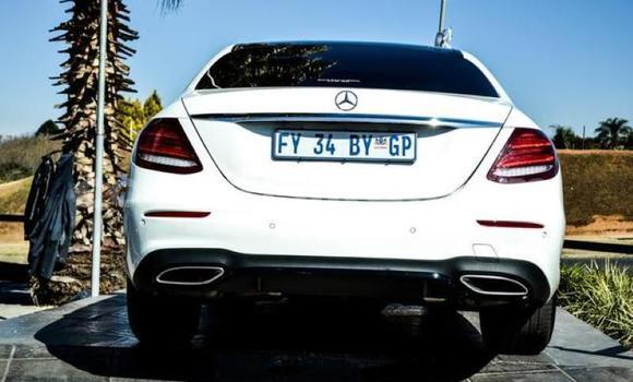 Buy Used Mercedes‒Benz E–Class White Car in Harare in Harare Buy Used Mercedes‒Benz E–Class White Car in Harare in Harare