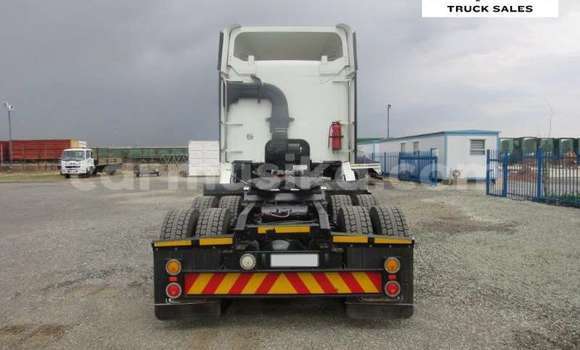 Buy Used Scania Irizar White Truck in Beitbridge in Matabeleland South Buy Used Scania Irizar White Truck in Beitbridge in Matabeleland South