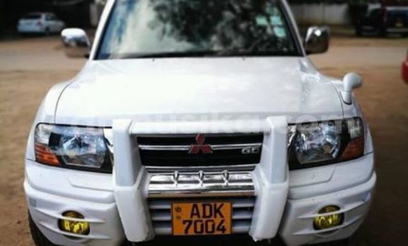 Buy Used Mitsubishi Pajero White Car in Harare in Harare Buy Used Mitsubishi Pajero White Car in Harare in Harare