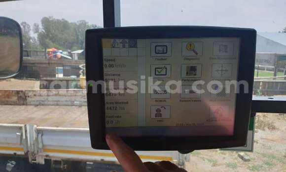 Nunua Ilio tumika Renault Tracer Nyekundu Lori ndani ya Beitbridge nchini Matabeleland Kusini Nunua Ilio tumika Renault Tracer Nyekundu Lori ndani ya Beitbridge nchini Matabeleland Kusini