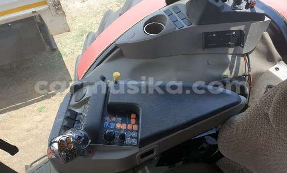 Nunua Ilio tumika Renault Tracer Nyekundu Lori ndani ya Beitbridge nchini Matabeleland Kusini Nunua Ilio tumika Renault Tracer Nyekundu Lori ndani ya Beitbridge nchini Matabeleland Kusini