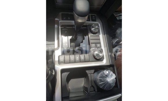 Acheter Import Voiture Toyota Land Cruiser Marron à Import - Dubai, Harare Acheter Import Voiture Toyota Land Cruiser Marron à Import - Dubai, Harare
