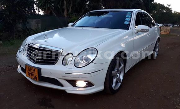 Buy Used Mercedes‒Benz E-Class White Car in Harare in Harare Buy Used Mercedes‒Benz E-Class White Car in Harare in Harare