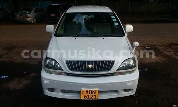 Buy Used Toyota Harrier White Car in Harare in Harare Buy Used Toyota Harrier White Car in Harare in Harare