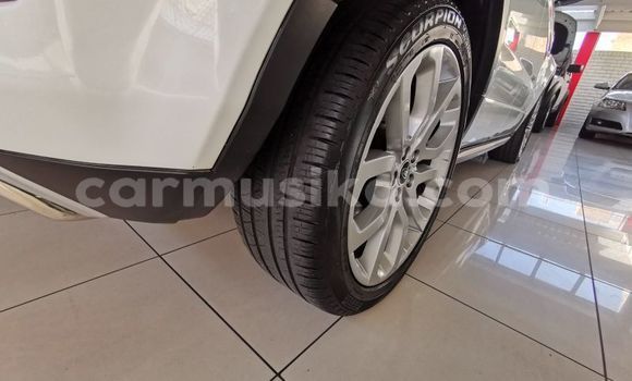 Acheter Occasion Voiture Land Rover Range Rover Blanc à Beitbridge, Matabeleland South Acheter Occasion Voiture Land Rover Range Rover Blanc à Beitbridge, Matabeleland South