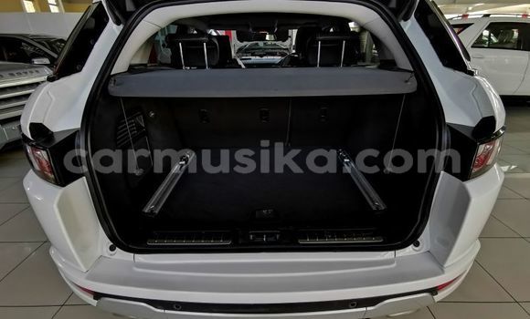 Acheter Occasion Voiture Land Rover Range Rover Blanc à Beitbridge, Matabeleland South Acheter Occasion Voiture Land Rover Range Rover Blanc à Beitbridge, Matabeleland South