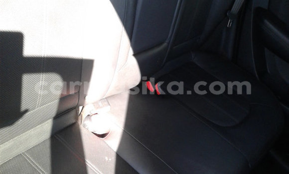 Buy Used Hyundai ix35 White Car in Beitbridge in Matabeleland South Buy Used Hyundai ix35 White Car in Beitbridge in Matabeleland South