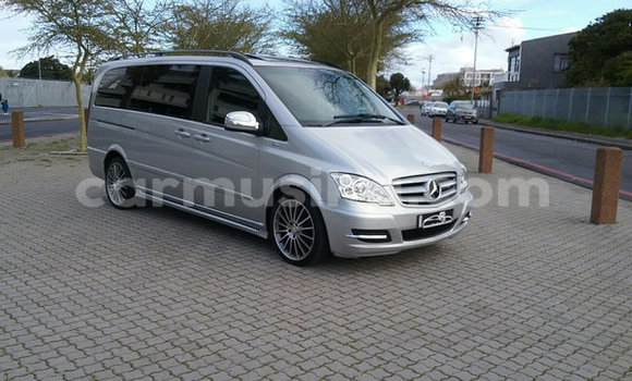 Tenga Tsaru Mercedes‒Benz Viano Sirivha Mota in Beitbridge in Matabeleland South Tenga Tsaru Mercedes‒Benz Viano Sirivha Mota in Beitbridge in Matabeleland South