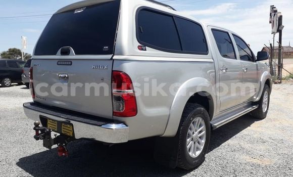 Acheter Occasion Voiture Toyota Hilux Gris à Beitbridge, Matabeleland South Acheter Occasion Voiture Toyota Hilux Gris à Beitbridge, Matabeleland South