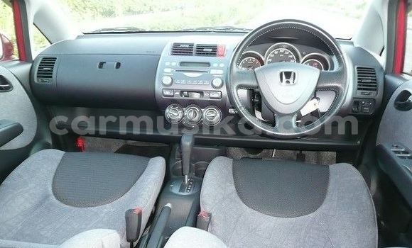 Acheter Occasion Voiture Honda Fit Rouge à Beitbridge, Matabeleland South Acheter Occasion Voiture Honda Fit Rouge à Beitbridge, Matabeleland South