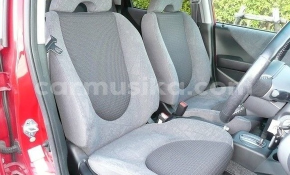 Acheter Occasion Voiture Honda Fit Rouge à Beitbridge, Matabeleland South Acheter Occasion Voiture Honda Fit Rouge à Beitbridge, Matabeleland South