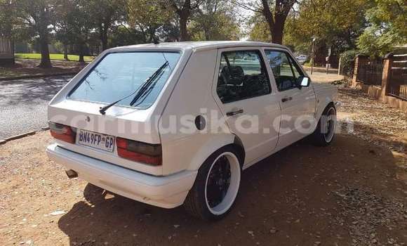 Acheter Occasion Voiture Volkswagen Golf Blanc à Beitbridge, Matabeleland South Acheter Occasion Voiture Volkswagen Golf Blanc à Beitbridge, Matabeleland South