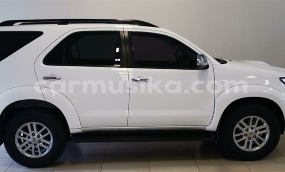 Tenga Tsaru Toyota Fortuner Chena Mota in Beitbridge in Matabeleland South Tenga Tsaru Toyota Fortuner Chena Mota in Beitbridge in Matabeleland South