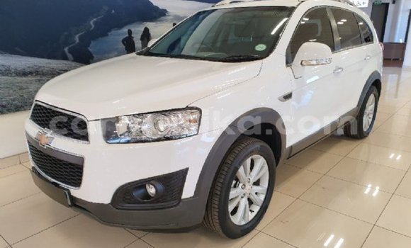 Nunua Ilio tumika Chevrolet Captiva Nyeupe Gari ndani ya Beitbridge nchini Matabeleland Kusini Nunua Ilio tumika Chevrolet Captiva Nyeupe Gari ndani ya Beitbridge nchini Matabeleland Kusini