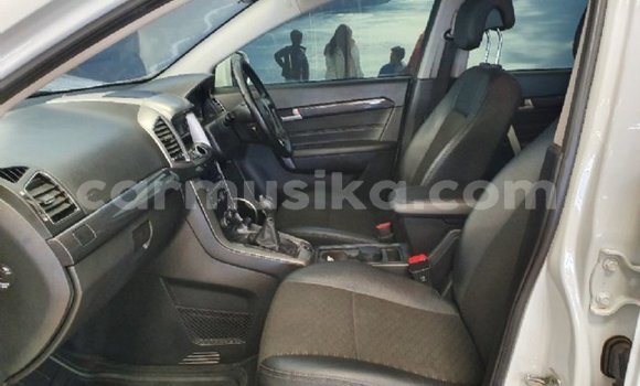 Nunua Ilio tumika Chevrolet Captiva Nyeupe Gari ndani ya Beitbridge nchini Matabeleland Kusini Nunua Ilio tumika Chevrolet Captiva Nyeupe Gari ndani ya Beitbridge nchini Matabeleland Kusini