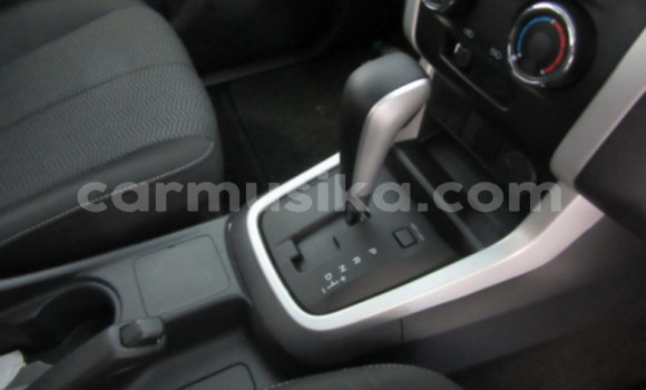 Acheter Occasion Voiture Isuzu KB Blanc à Beitbridge, Matabeleland South Acheter Occasion Voiture Isuzu KB Blanc à Beitbridge, Matabeleland South