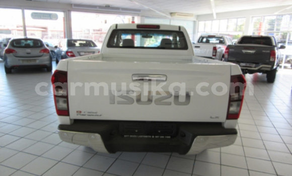 Acheter Occasion Voiture Isuzu KB Blanc à Beitbridge, Matabeleland South Acheter Occasion Voiture Isuzu KB Blanc à Beitbridge, Matabeleland South