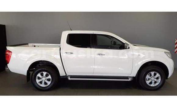 Nunua Ilio tumika Nissan Navara Nyeupe Gari ndani ya Beitbridge nchini Matabeleland Kusini Nunua Ilio tumika Nissan Navara Nyeupe Gari ndani ya Beitbridge nchini Matabeleland Kusini