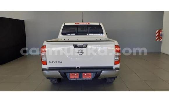 Nunua Ilio tumika Nissan Navara Nyeupe Gari ndani ya Beitbridge nchini Matabeleland Kusini Nunua Ilio tumika Nissan Navara Nyeupe Gari ndani ya Beitbridge nchini Matabeleland Kusini
