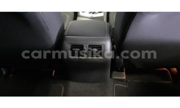 Nunua Ilio tumika Nissan Navara Nyeupe Gari ndani ya Beitbridge nchini Matabeleland Kusini Nunua Ilio tumika Nissan Navara Nyeupe Gari ndani ya Beitbridge nchini Matabeleland Kusini