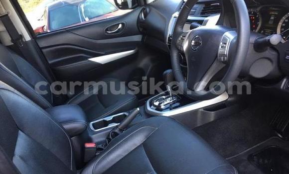 Buy Used Nissan Navara Black Car in Beitbridge in Matabeleland South Buy Used Nissan Navara Black Car in Beitbridge in Matabeleland South
