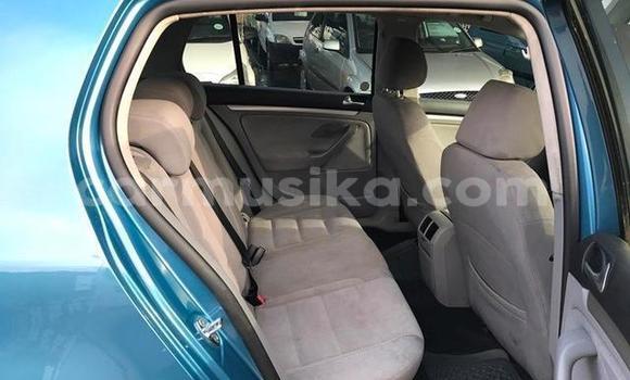 Nunua Ilio tumika Volkswagen Golf Bluu Gari ndani ya Beitbridge nchini Matabeleland Kusini Nunua Ilio tumika Volkswagen Golf Bluu Gari ndani ya Beitbridge nchini Matabeleland Kusini