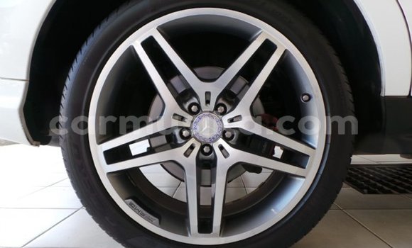 Acheter Occasion Voiture Mercedes‒Benz ML–Class Blanc à Beitbridge, Matabeleland South Acheter Occasion Voiture Mercedes‒Benz ML–Class Blanc à Beitbridge, Matabeleland South