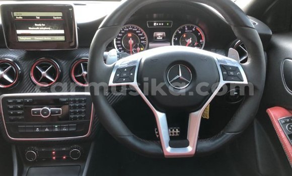 Acheter Occasion Voiture Mercedes‒Benz A-klasse AMG Blanc à Beitbridge, Matabeleland South Acheter Occasion Voiture Mercedes‒Benz A-klasse AMG Blanc à Beitbridge, Matabeleland South
