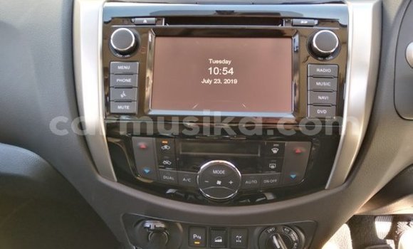 Tenga Tsaru Nissan Navara Chena Mota in Beitbridge in Matabeleland South Tenga Tsaru Nissan Navara Chena Mota in Beitbridge in Matabeleland South