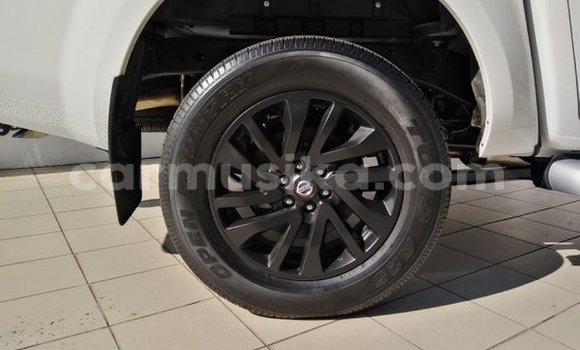 Tenga Tsaru Nissan Navara Chena Mota in Beitbridge in Matabeleland South Tenga Tsaru Nissan Navara Chena Mota in Beitbridge in Matabeleland South