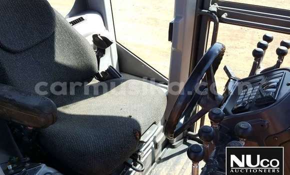 Acheter Occasion Utilitaire Volvo F4 Beige à Beitbridge, Matabeleland South Acheter Occasion Utilitaire Volvo F4 Beige à Beitbridge, Matabeleland South