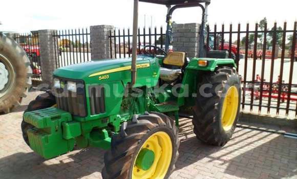 Acheter Occasion Utilitaire Caterpillar 120 Vert à Beitbridge, Matabeleland South Acheter Occasion Utilitaire Caterpillar 120 Vert à Beitbridge, Matabeleland South