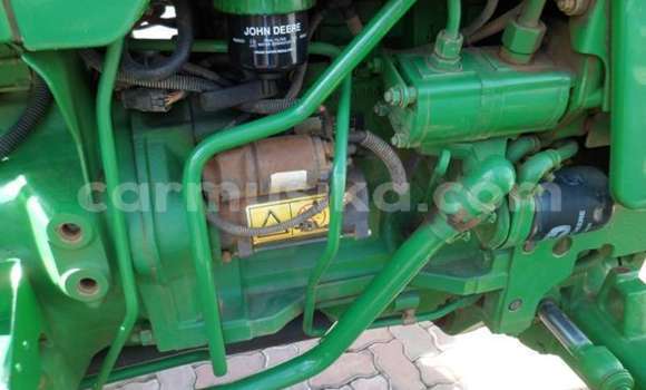 Acheter Occasion Utilitaire Caterpillar 120 Vert à Beitbridge, Matabeleland South Acheter Occasion Utilitaire Caterpillar 120 Vert à Beitbridge, Matabeleland South